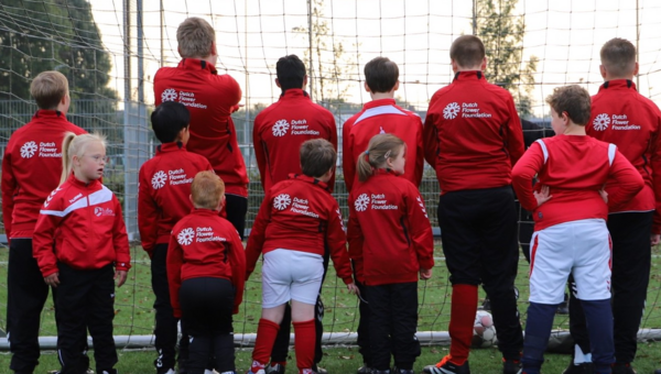 De Dutch Flower Foundation sponsort KDO G-voetbal